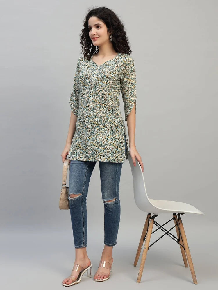 Women Ethnic Motifs Printed Cotton Straight Kurti